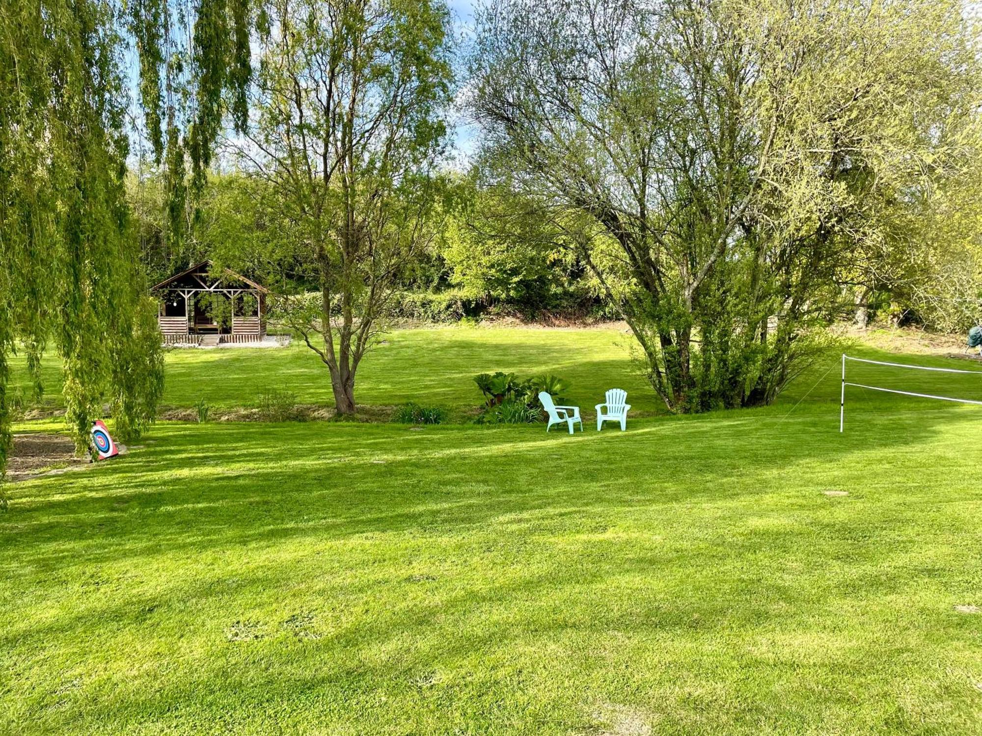La Paix, Chalet De Charme Dans Le Bocage Normand Condé-sur-Noireau Exterior foto